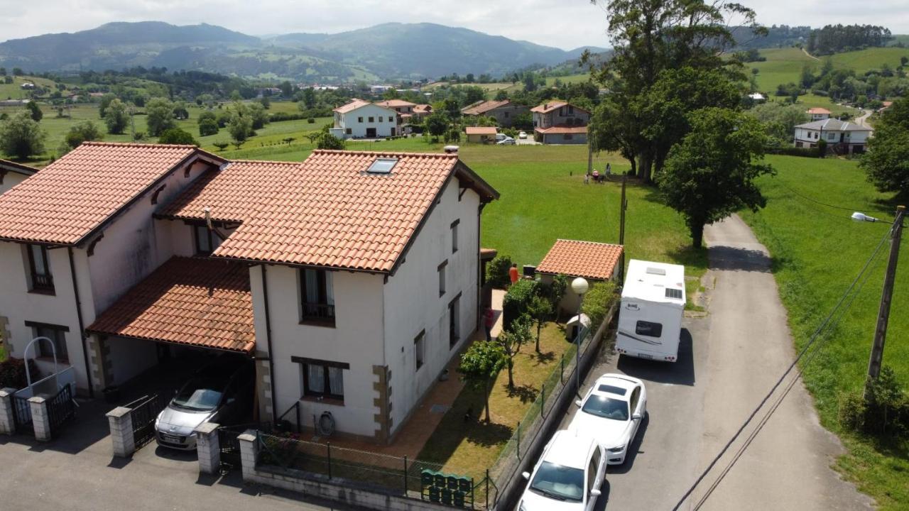 Casa En Sobarzo, Junto Al Parque De Cabarceno Villa Luaran gambar